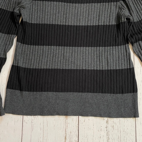 Cable & Gauge Ribbed Black and Gray Striped Sweater w/ Bell Sleeves, size XL - Picture 9 of 13